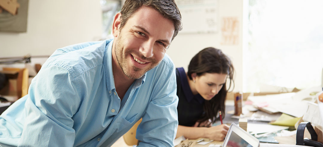 Trabajadores en un taller